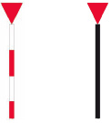 Bild 5 - Stange mit Toppzeichen (roter Kegel, Spitze unten) in der Regel als Radarreflektor